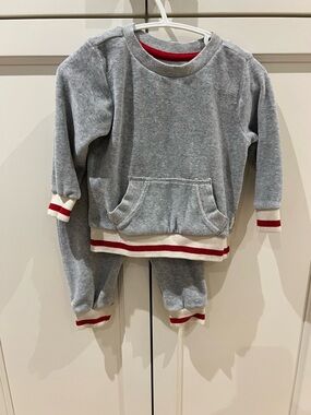 Roots cabin 3-6m matching tracking set.